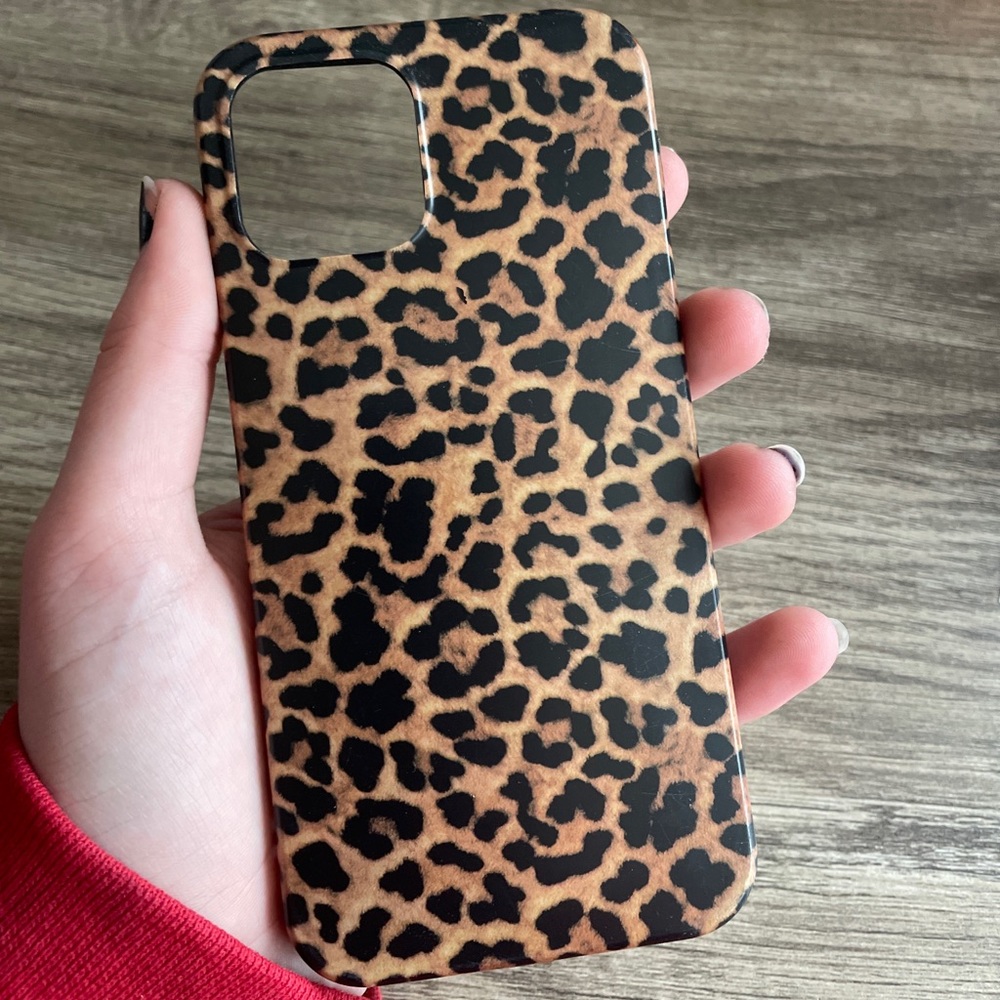 Cheeta iphone 12 phone case